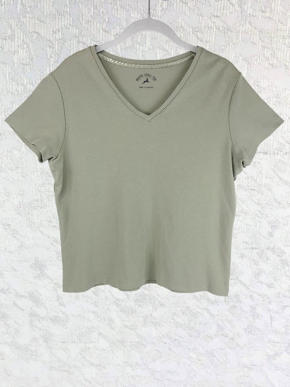 White Stag Tee Cilantro Green Soft Stretch Cotton V-Neck Short Sleeve Top Size L